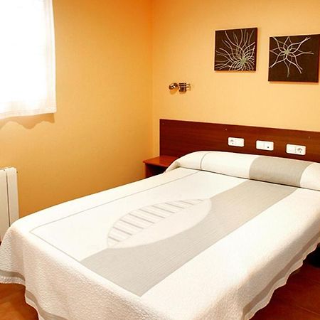Alojamiento Numancia Pension บูร์โกส ภายนอก รูปภาพ