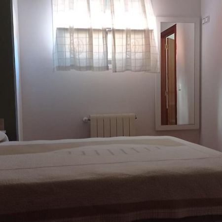 Alojamiento Numancia Pension บูร์โกส ภายนอก รูปภาพ