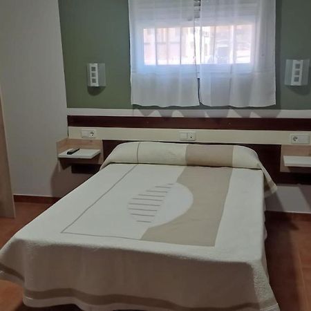 Alojamiento Numancia Pension บูร์โกส ภายนอก รูปภาพ