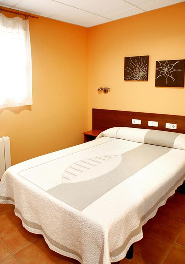 Alojamiento Numancia Pension บูร์โกส ภายนอก รูปภาพ